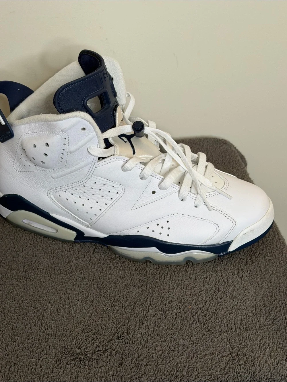 Air Jordan 6 Retro Midnight Navy 2022 Men’s size 11